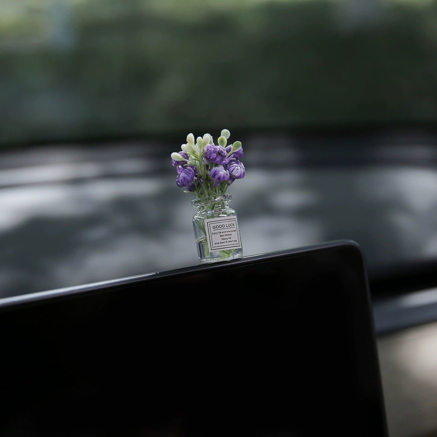 Elegant Resin Flower Vase for car